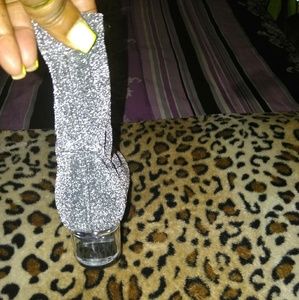 Womans Boots *BRAND NEW* stretch material